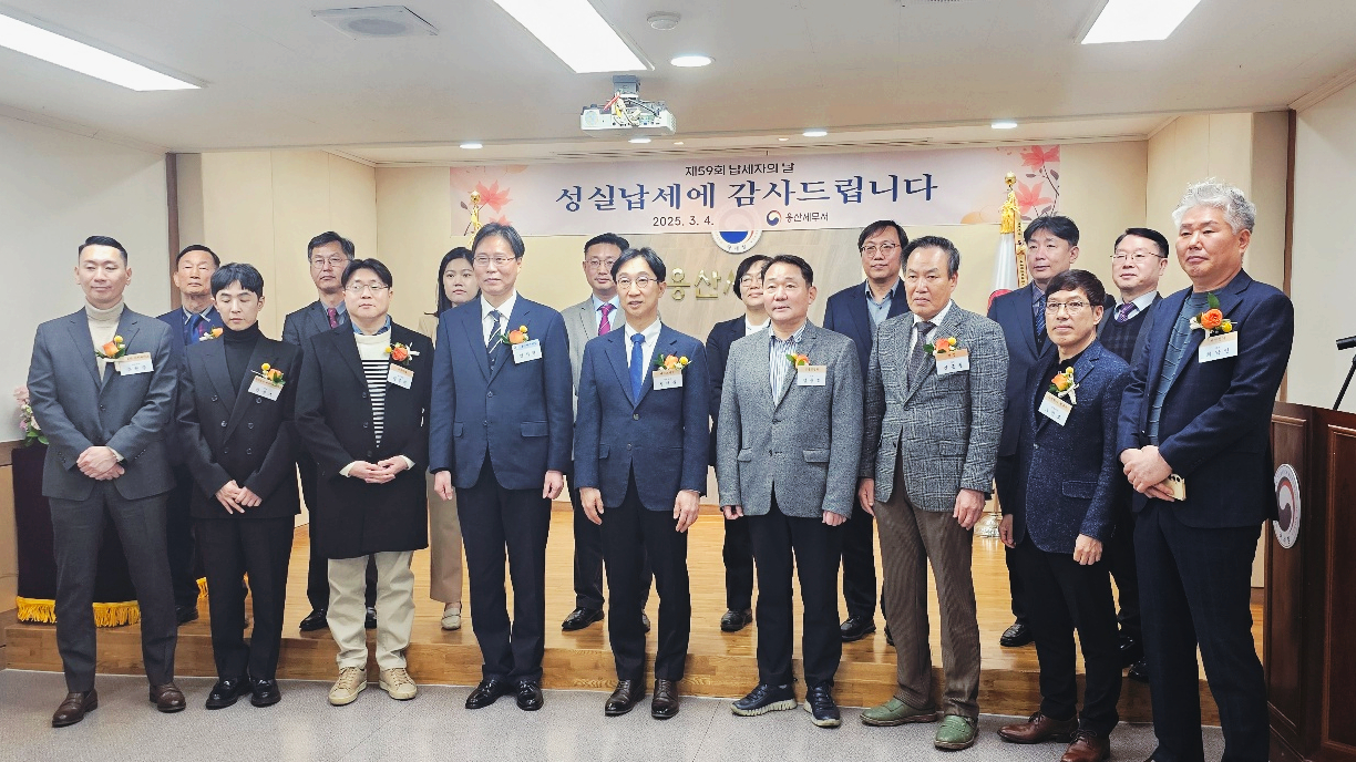 bf7fd51afdad277f63a83942b8d76a7f_1757989574_585.jpg bf7fd51afdad277f63a83942b8d76a7f_1757989574_585.jpg